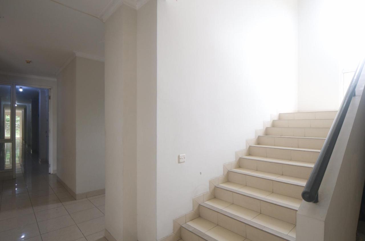 Oyo 3049 Scientia Dormitory Syariah Τάνγκερανγκ Εξωτερικό φωτογραφία