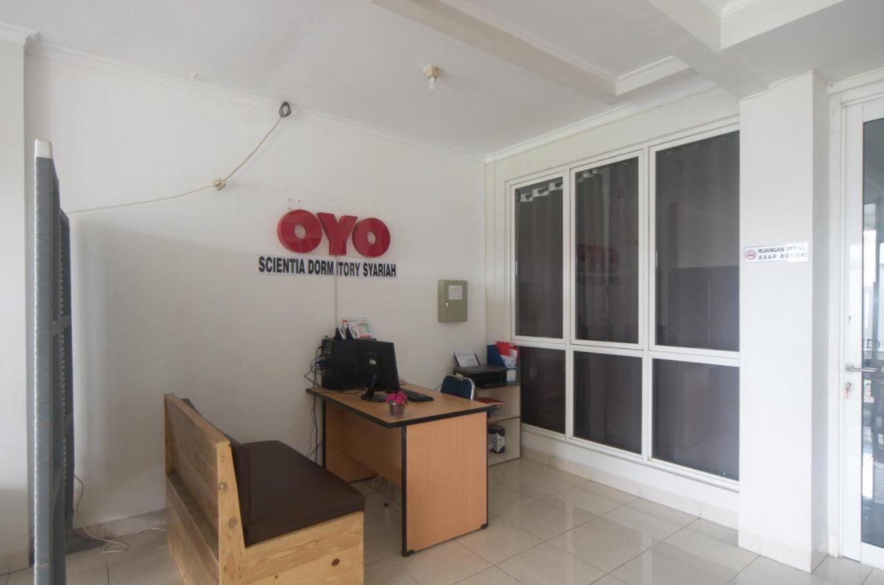 Oyo 3049 Scientia Dormitory Syariah Τάνγκερανγκ Εξωτερικό φωτογραφία