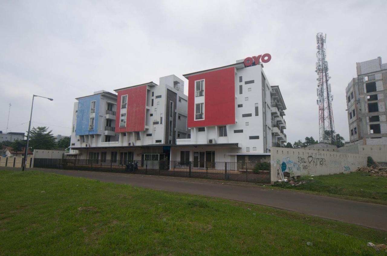 Oyo 3049 Scientia Dormitory Syariah Τάνγκερανγκ Εξωτερικό φωτογραφία